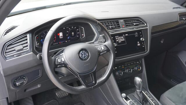 Volkswagen TIGUAN 1.5 150pk TSI ACT R-line Keyless Virtual Trekhaak Led 19 inch LM *NL auto* Adap Cruise Stoelverw *93102km*