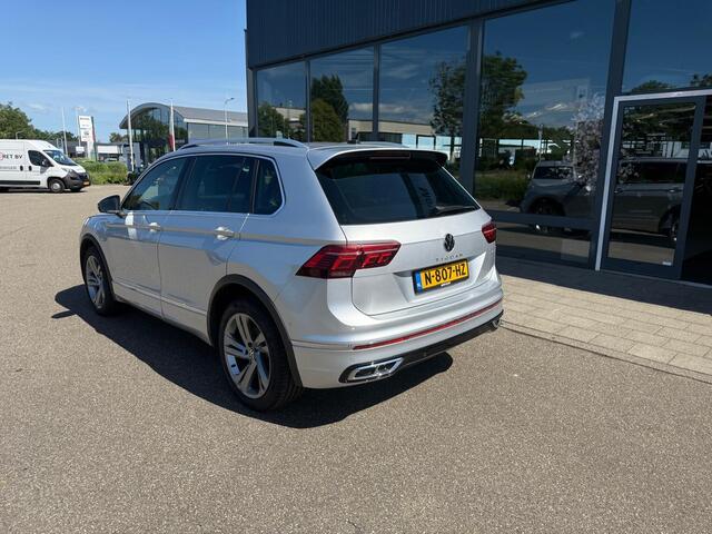 Volkswagen TIGUAN 1.4 TSI eHybrid R-Line Business+ panoramadak|Trekhaak|Supercompleet