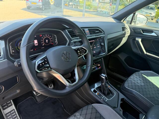 Volkswagen TIGUAN 1.4 TSI eHybrid R-Line Business+ panoramadak|Trekhaak|Supercompleet