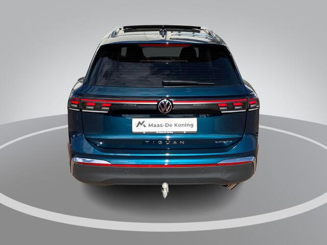 Volkswagen TIGUAN 1.5eTSI 150kW/204PK Elegance DSG · Panoramadak · Trekhaak · 360°Camera + Parkeersensoren · Garantie t/m 01-10-2030 of 100000km.