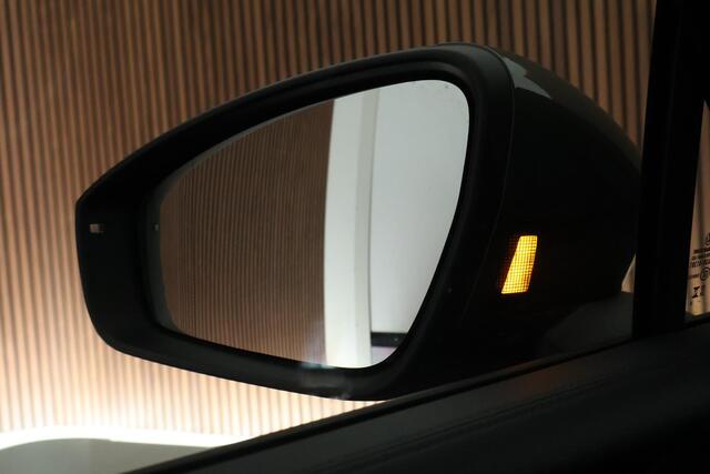 Volkswagen TIGUAN 1.5 eTSI 150pk DSG Life Edition Camera Keyless Carplay