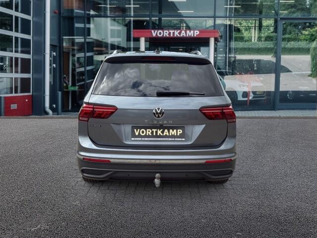 Volkswagen TIGUAN 1.5 TSI DSG LIFE 7PERS. TREKHAAK/CAMERA/ELEK-KLEP/DIG-DASH/STOELVERW