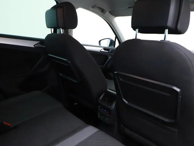 Volkswagen TIGUAN 1.5 TSI Comfortline Gratis Afleverpakket! | Trekhaak | 4 Nieuwe All-season | Cruise Adaptief |