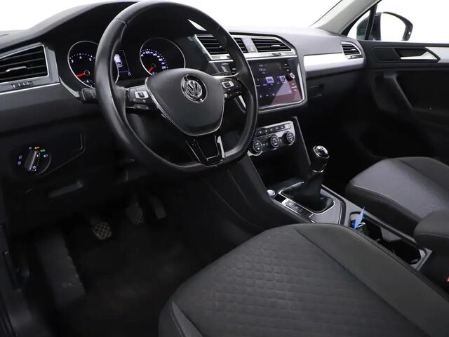 Volkswagen TIGUAN 1.5 TSI Comfortline Gratis Afleverpakket! | Trekhaak | 4 Nieuwe All-season | Cruise Adaptief |