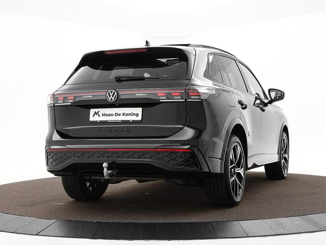 Volkswagen TIGUAN 1.5 eHybrid 272pk DSG R-Line Edition · Panoramadak · Inklap. Trekhaak · 360 Camera · Leder Varenna · Matrix LED · Head-Up Display · Harman Kardon Sound · Garantie t/m 16-09-2030 of 100.000km