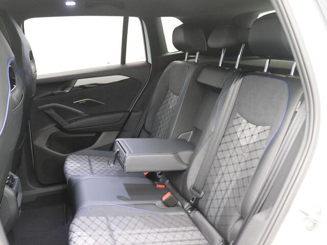 Volkswagen TIGUAN 1.5 eHybrid R-Line Edition 272PK DSG Panoramadak, 360gr. Camera, Black Style, 20" LM Velgen, Head-Up Display, Harman Kardon Audio, Elektr. Achterklep
