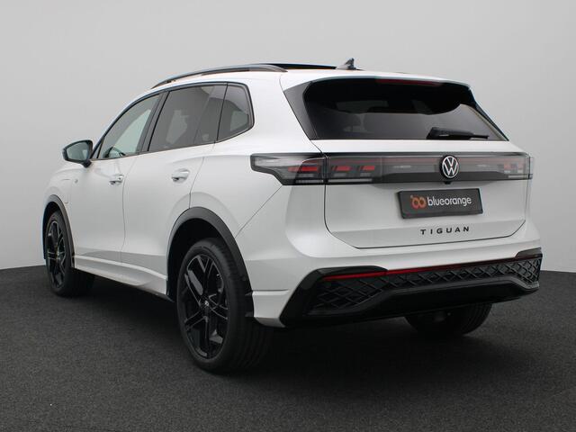 Volkswagen TIGUAN 1.5 eHybrid R-Line Edition 272PK DSG Panoramadak, 360gr. Camera, Black Style, 20" LM Velgen, Head-Up Display, Harman Kardon Audio, Elektr. Achterklep