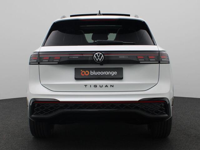 Volkswagen TIGUAN 1.5 eHybrid R-Line Edition 272PK DSG Panoramadak, 360gr. Camera, Black Style, 20" LM Velgen, Head-Up Display, Harman Kardon Audio, Elektr. Achterklep