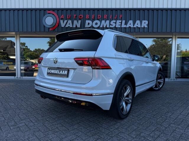 Volkswagen TIGUAN 1.4 TSI Join ACT Highline Business R - Trekhaak Pano Camera Carplay
