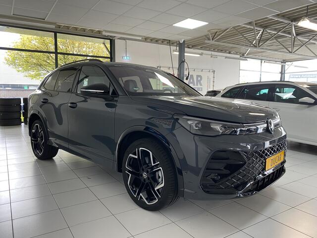 Volkswagen TIGUAN 1.5 eHybrid R-Line Edition 272 PK Black-Style Panoramadak / Headup / Dynamic Light / harman-kardon / Trekhaak/ Leer / Massage stoelen