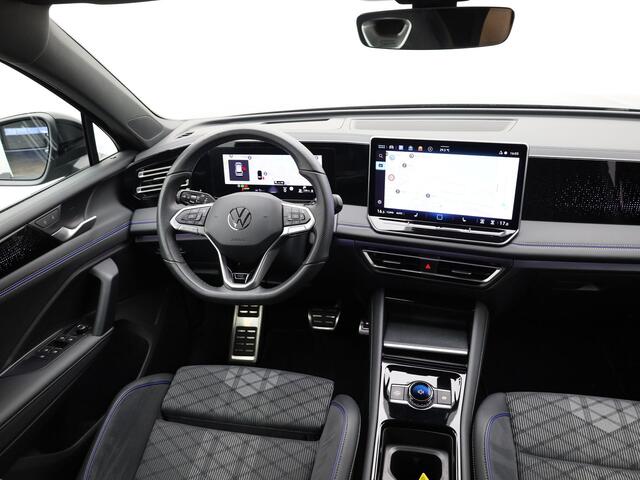 Volkswagen TIGUAN 1.5 eTSI R-Line Edition | Head Up | Side Assist | Black Style | Prijs Rijklaar!!