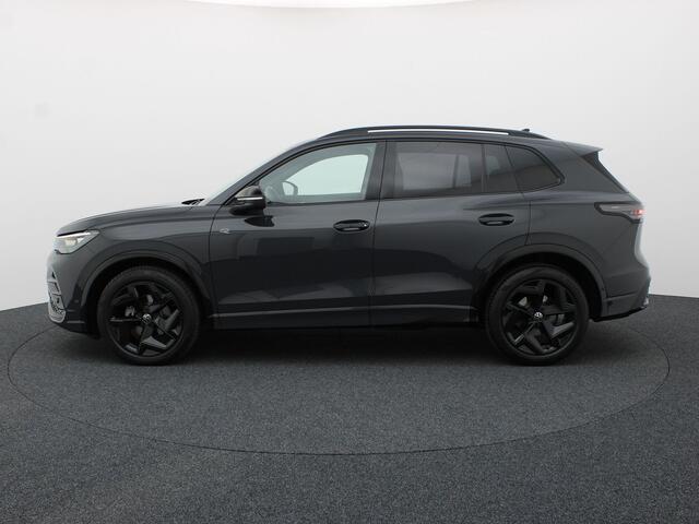 Volkswagen TIGUAN 1.5 eTSI R-Line Edition | Head Up | Side Assist | Black Style | Prijs Rijklaar!!