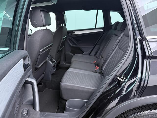 Volkswagen TIGUAN 1.4 TSI Comfortline Business - Navigatie - Adaptieve Cruise Control - Climate Control