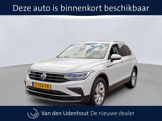 Volkswagen TIGUAN 1.5 TSI 150pk DSG Life Business | Panoramadak | Wekl. trekhaak | Keyless | Stoelverwarming
