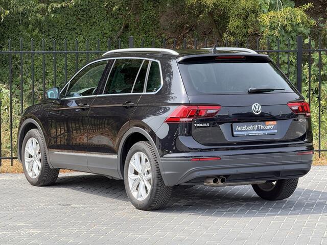Volkswagen TIGUAN 2.0 TSI 4Motion Highline Business R | Trekhaak | Camera | Stoel & stuurverwarming