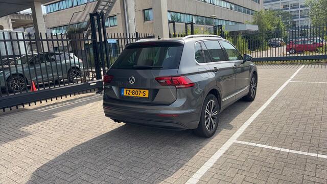 Volkswagen TIGUAN 1.4 TSI 150pk ACT Comfortline Business DSG / Navigatie / Stoelverwarming / Elek. Trekhaak