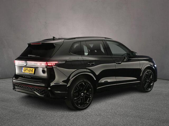 Volkswagen TIGUAN R-Line Business 1.5 TSI eHybrid 272pk DSG Automaat Trekhaak, Black Style, Adaptive cruise control, Navigatie, Achteruitrijcamera, LED koplampen