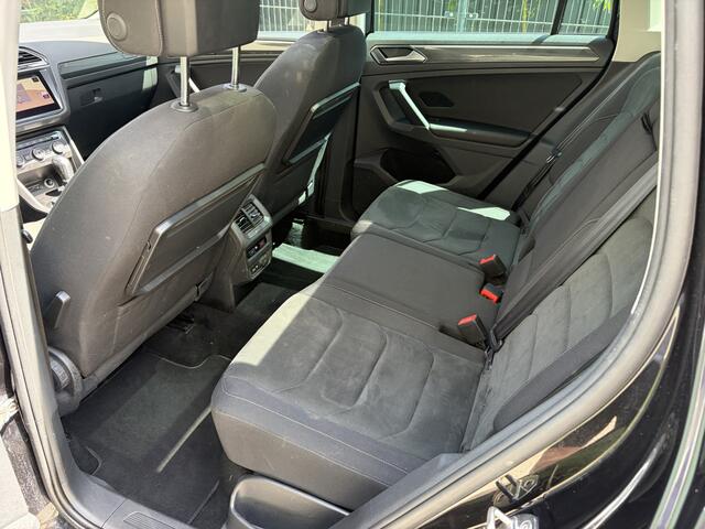 Volkswagen TIGUAN 2.0 TSI 4Motion Highline / AUTOMAAT / R-LINE / PANORAMADAK / INCL BTW / CRUISE / NAVI