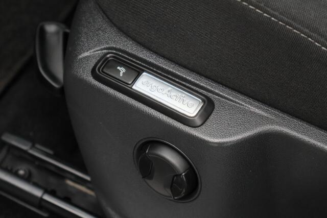 Volkswagen TIGUAN Allspace 1.5 TSI DSG Highline Business R-Line 7p. Camera, Apple CarPlay, Panoramdak, Elek. Trekhaak, Virtual Cockpit, LED, 19"