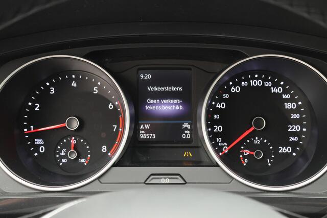 Volkswagen TIGUAN 1.5 TSI Comfortline Navigatie, ACC, Apple CarPlay, Climate-/Cruise Control, PDC, 17"