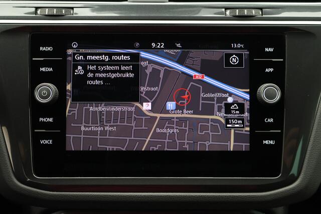 Volkswagen TIGUAN 1.5 TSI Comfortline Navigatie, ACC, Apple CarPlay, Climate-/Cruise Control, PDC, 17"