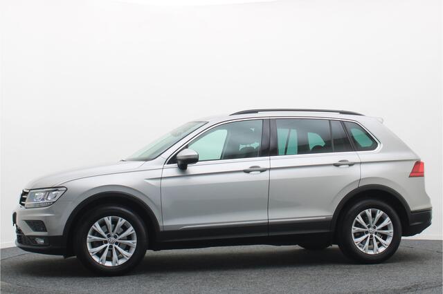 Volkswagen TIGUAN 1.5 TSI Comfortline Navigatie, ACC, Apple CarPlay, Climate-/Cruise Control, PDC, 17"