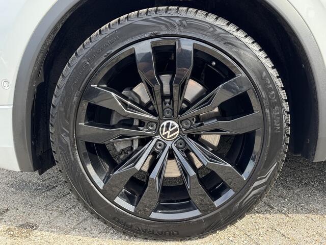 Volkswagen TIGUAN 2.0 TSI 190pk 4Motion DSG / Aut. 3x R-Line Facelift IQ Light Panoramdak Trekhaak 20" 99dkm!!