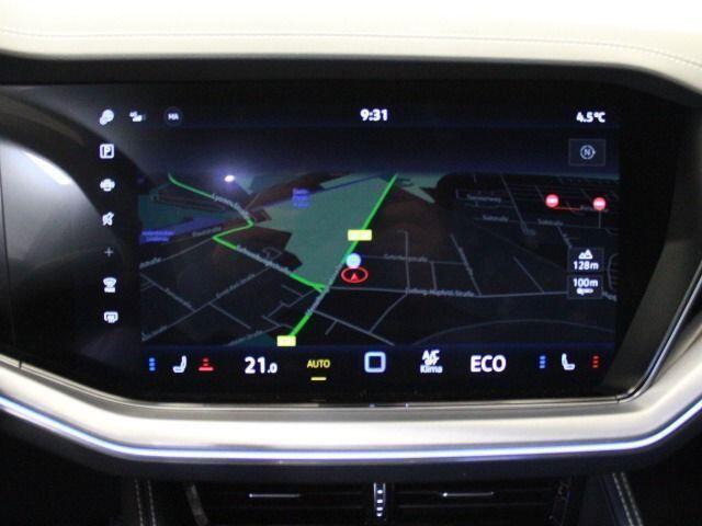 Volkswagen TOUAREG 3.0 TSi eHybrid 4M Elegance ACC Trekhaak Luchtvering Head-Up Panoramadak Massage Stoelkoeling
