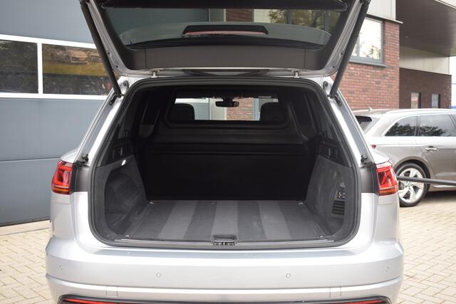 Volkswagen TOUAREG 3.0 TDI 286pk R-line | Grijs Kenteken | Luchtvering