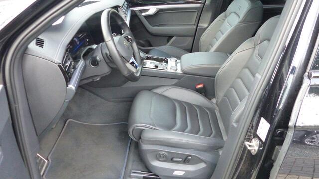 Volkswagen TOUAREG 3.0 TSi 4MOTION R 4Motion eHybrid ACC HeadUp 21 inch