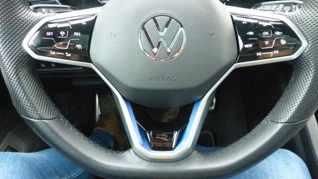 Volkswagen TOUAREG 3.0 TSi 4MOTION R 4Motion eHybrid ACC HeadUp 21 inch