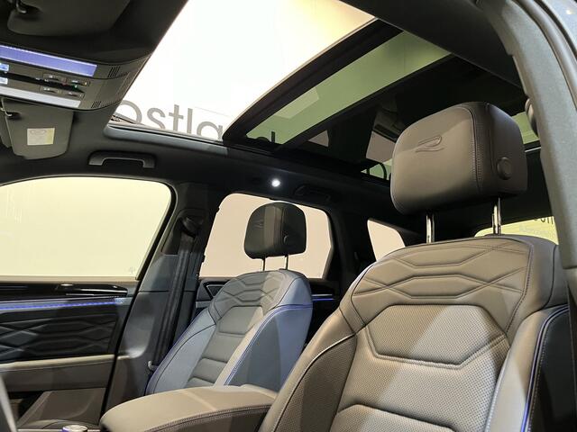 Volkswagen TOUAREG R 3.0 TSi 462 PK eHybrid 4MOTION Full Options / Luchtvering / IQ Matrix / 360 Camera / Panoramadak / Head-Up / Leder / Stoelventilatie / Stoelverwarming