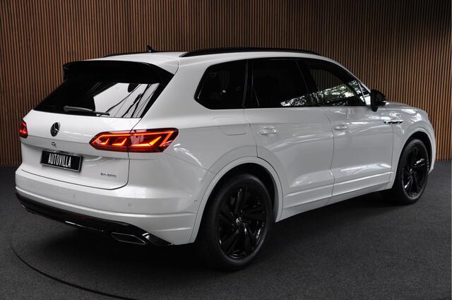 Volkswagen TOUAREG 3.0 TSi 4M R-line Head-up Luchtvering Dynaudio Stoel ventilatie Trekhaak elektrisch uitklapbaar