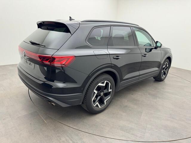 Volkswagen TOUAREG 3.0 TDI Grijs Kenteken ACC Luchtvering Trekhaak Comfortstoelen