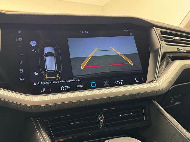 Volkswagen TOUAREG 3.0 TDI Grijs Kenteken ACC Luchtvering Trekhaak Comfortstoelen