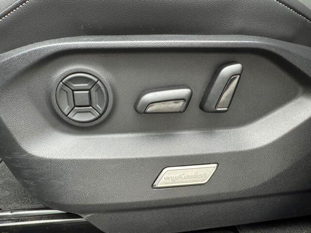 Volkswagen TOUAREG 3.0 TDI Grijs Kenteken ACC Luchtvering Trekhaak Comfortstoelen