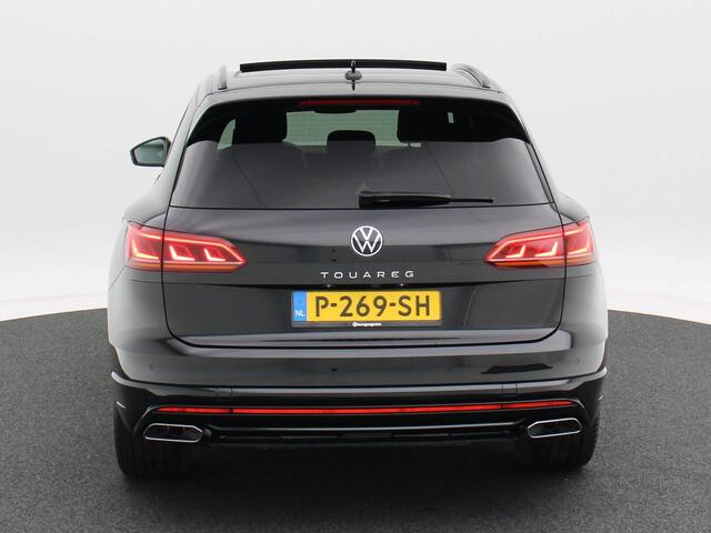 Volkswagen TOUAREG 3.0 TSi 340 Pk R-Line | Panoramadak | Trekhaak | Leder | Camera | 21 Inch | Full LED | 60.530 Km!!