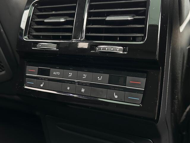 Volkswagen TOUAREG 3.0 TSi V6 381pk eHybrid 4MOTION Nachtzicht Luchtvering Leder Panoramadak
