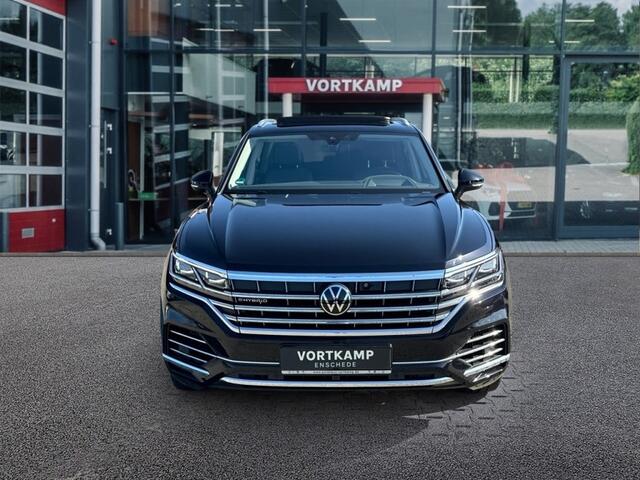 Volkswagen TOUAREG 3.0 TSI ELEGANCE 4MOTION EHYBRID LUCHT-VERING/PANO-DAK/TREKHAAK/