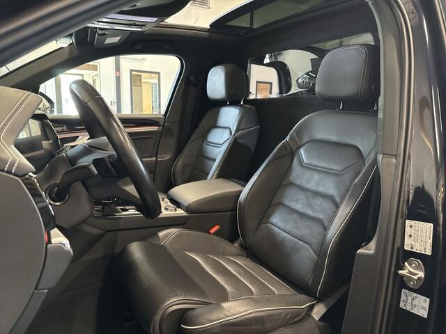 Volkswagen TOUAREG 3.0 V6 TDI Elegance | GRIJS KENTEKEN | MASSAGE | EL. TREKHAAK