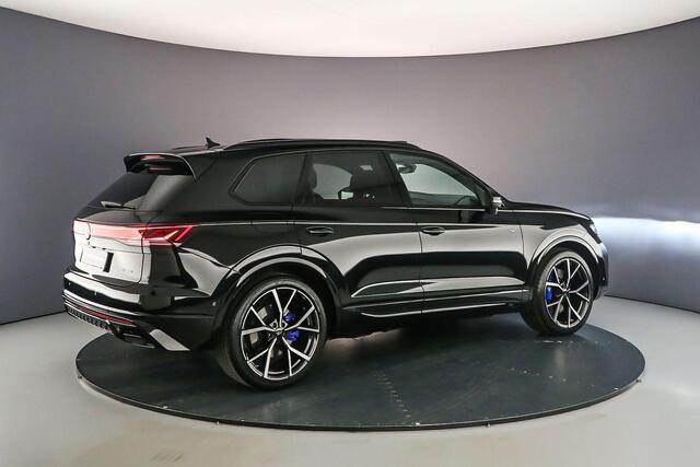 Volkswagen TOUAREG R 3.0 TSI eHybrid 462pk Tiptronic Trekhaak, Head up display, Panoramadak, Luchtvering, Lederen bekleding, Navigatie, Elektrische achterklep, LED matrix koplampen