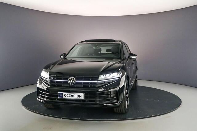 Volkswagen TOUAREG R 3.0 TSI eHybrid 462pk Tiptronic Trekhaak, Head up display, Panoramadak, Luchtvering, Lederen bekleding, Navigatie, Elektrische achterklep, LED matrix koplampen