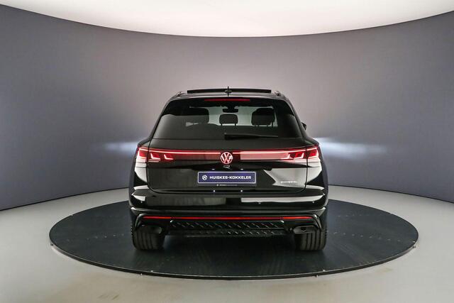 Volkswagen TOUAREG R 3.0 TSI eHybrid 462pk Tiptronic Trekhaak, Head up display, Panoramadak, Luchtvering, Lederen bekleding, Navigatie, Elektrische achterklep, LED matrix koplampen