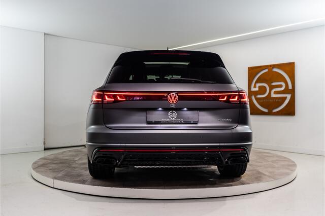 Volkswagen TOUAREG 3.0 TSi eHybrid 4MOTION R 463PK | JUNI 2024 | VOL OPTIE!