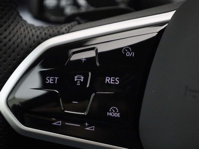 Volkswagen TOUAREG 3.0 TSieHybrid 340kW/462PK 4MOTION R DSG · Panoramadak · Leder · Luchtvering · Garantie tot januari 2029 of 100000km