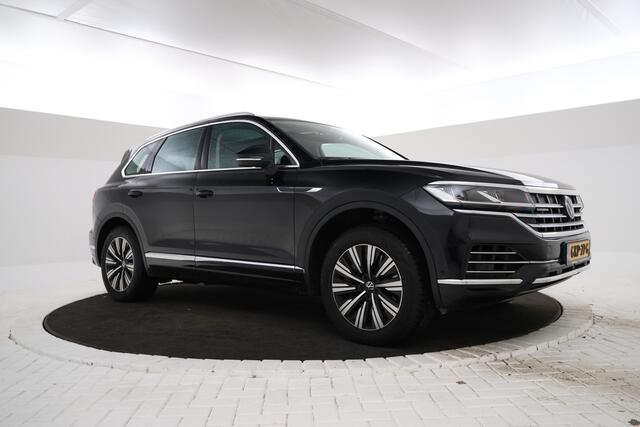 Volkswagen TOUAREG 3.0 TSi eHybrid 4MOTION Panorama, Luchtvering, Climate