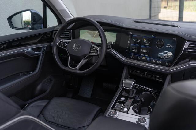 Volkswagen TOUAREG 3.0 TSI eHybrid 4MOTION / Luchtvering/ Standkachel/ Adaptive Cruise Control/ Virtual Cockpit/ Panoramadak/ 280kW (381PK)