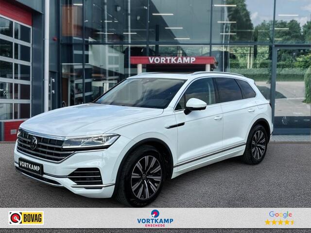 Volkswagen TOUAREG 3.0 TSI ELEGANCE 4MOTION EHYBRID PANO-DAK/TREKHAAK/LEDER/CAMERA