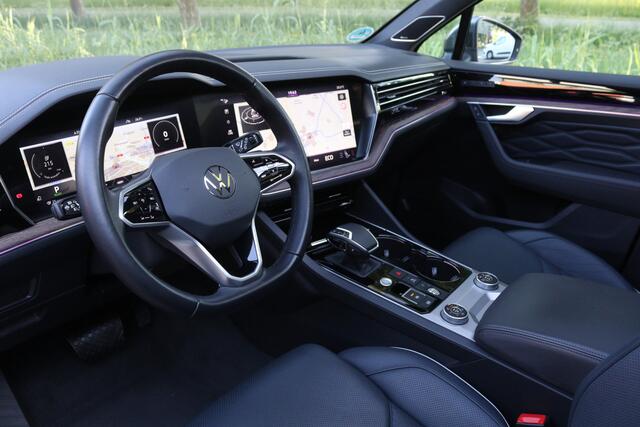 Volkswagen TOUAREG 3.0 TSi eHybrid Atmosphere Pano/Puglia leder/IQ.Light/360/Massage/21"Suzuka/Keyless/Luchtvering/Dynaudio/Trekhaak wegkl.