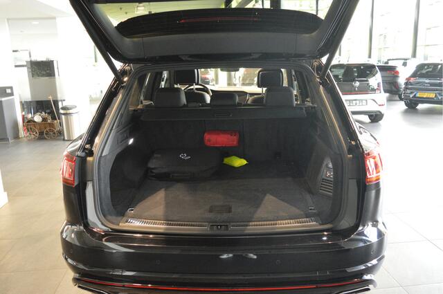 Volkswagen TOUAREG 3.0 TSi eHybrid R 4MOTION leer pano head up lucht 21 inch !!
